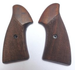 Griffschalen Revolver?