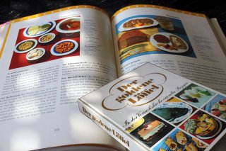DER GOLDENE LÖFFEL - Eine Rezeptsammlung für Frauen sie mit Liebe Kochen