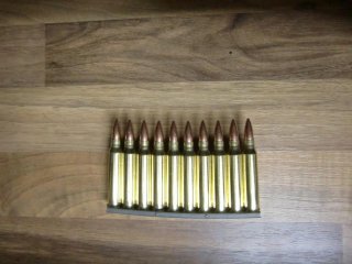 Dekomunition .223/5,56x45, 10 Stück auf Stahl Ladestreifen