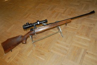 Rep. Büchse Burgo M 98Kal .30-06 + ZF Ritter 1,5-4x26 Abs 4 mit Leuchtp. auf Schwenkmontage