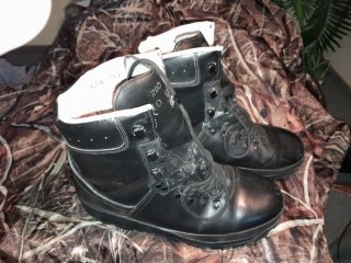 Bergschuh Nato Gr.295/46 ältere Lagerware Retourware