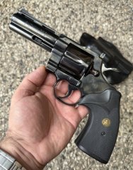 Colt Python TOP ZUSTAND in 4" wirklich wie neu 357 Magnum