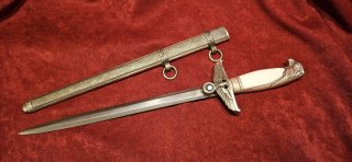 Diplomaten-Dolch in Silber der Firma F.W.Höller Berlin Stahlklinge 