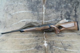 Sauer 505 Iconic Kal. 6,5 Creedmoor Holzklasse 3; DLC Gehäuse WAFFEN FLÜHR ANSBACH