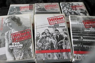 6 WKII VHS Doku-CASSETTEN Adolf Hitler - Eine Bilanz…
