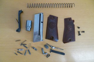 Konvolut freie Ersatzteile und Magazin Astra 3000