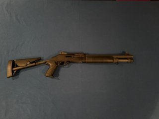 Benelli M4