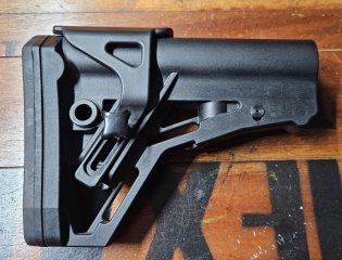 Magpul CTR Schaft schwarz mil spec. Tube
