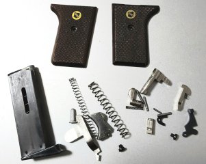 RECK P8 Magazin + Kleinteile