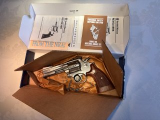Revolver Smith & Wesson 686 cal. 357 Magnum 4“