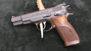CZ75, Kal. 9mmLuger, Holzgriffschalen, guter Zustand!!