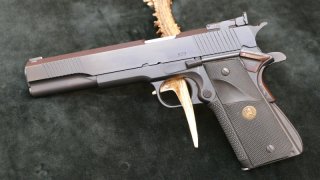 Holden Custom/Springfield 1911, Kal. .45Auto, Pachmayrgriffschalen, top Zustand!!