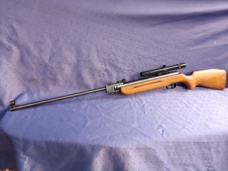 Weihrauch HW 50 im cal.4,5mm **Weitschuss Luftgewehr mit Optik**