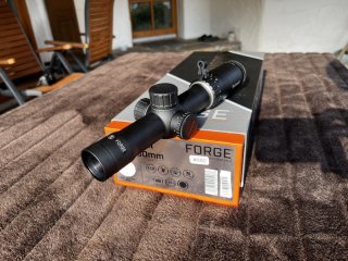 Bushnell Forge 1-8x30 schwarz, beleuchtet