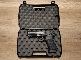 H&K .45 Pistole