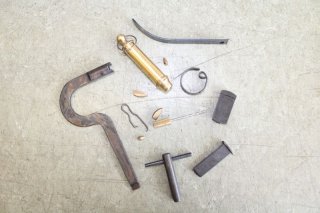 Konvolut (13 Teile) gebrauchtes gut erhaltenes Vorderladerzubehör