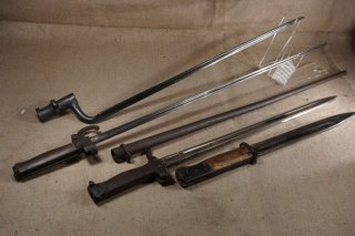 4x diverse Bajonette im Konvolut