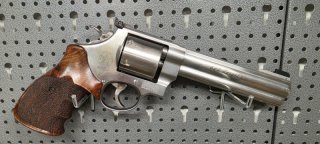 Smith & Wesson 627-5 Target Champion .357 Mag. ab 1 € !