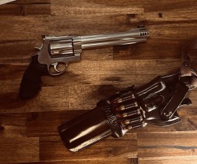 Smith & Wesson Model 500, .500 S&W Magnum, 8 3/8 Zoll, mit Brustholstersystem für Linkshänder