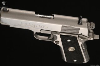 Colts Officers ACP MARK IV / Series `80 Kaliber .45Auto
