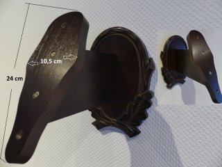 Zum Schnäppchenpreis! Muffel-Widder-Trophäen-Schild, aus Eiche massiv, mit Schnitzerei