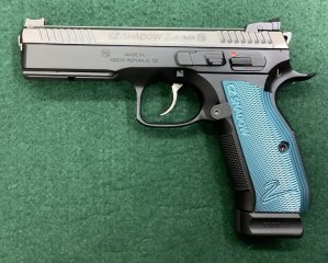 Halbautomatische Pistole CZ Shadow 2 Kal. 9mm Luger NEU