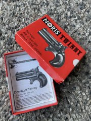 Noris Twinny Derringer Karton Verpackung