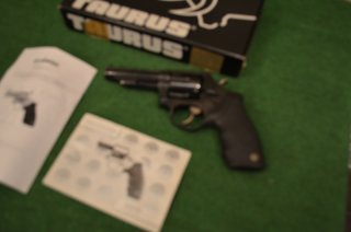 Revolver Taurus 65 Kaliber .357 Magnum 4 Zoll