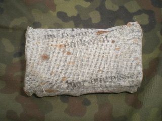 Verbandspäckchen für die Deutsche Wehrmacht