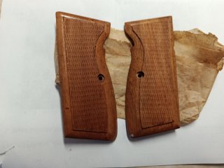 Mauser DA 90 griffschaalen paar Feg P9R