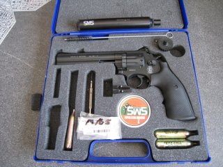 Co2 Revolver Smith & Wesson 586 - 6 Zoll brüniert 4,5 mm,wie Neu,viel Zubehör!