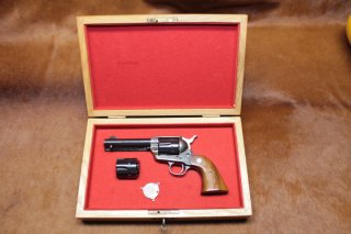Original COLT SAA (Single Action Army), Gen. 2, Kal. .45 Colt & Wechseltrommel .45 ACP in Schatulle