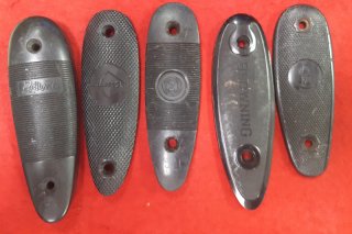 5 alte Hartplastik-Kappen