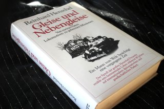 Gleise und Nebengleise - Von meines Vaters Lokomotiven zu geheimen Missionen Reinhard Henschel
