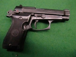 ME 85Combat 9mm Knall PTB 520 von 1995 schöne Beretta 85 Kopie
