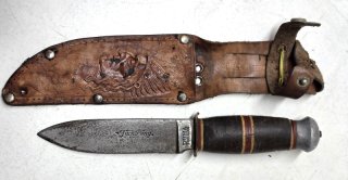 2 x Kinder Messer 1 x PUMA Zack-Päng + 1 x Souvenir Messer