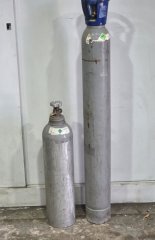 Aus Nachlass 1 x 20 kg + 1 x 6 kg CO2 Eigentum Flaschen