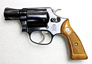 TOP - SMITH & WESSON MOD. 37 AIRWEIGHT SNUPNOSE .38 Special