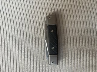 LionSteel BestMan 2 BM13 CF Carbon Fiber slipjoint Taschenmesser