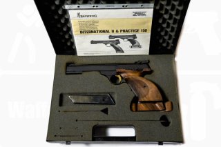 FN International Modell 150 Kal .22 LR Top Formgriff rechts
