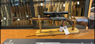 Benelli Repetierbüchse Lupo Wood .308Win mit Zeiss V6 2-12x50 Komplettangebot