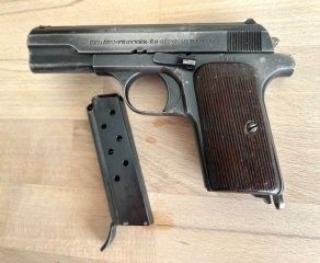 Femaru 37 M mit Krone, Kal. 9mm kurz