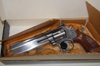 S&W Revolver M686-3 Kal .357Magnum 6 Lauf Stainless + OVP Top Zustand