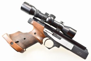 SAKO Pistole Modell Traditionel ( TriAce ) im Kaliber .22 LR mit 2,5x Zielfernrohr