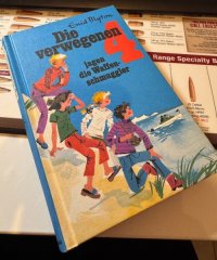 Enid Blyton – Die Verwegenen 4 jagen die Waffenschmuggler – Hardcover – Sehr guter Zustand