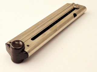 Magazin zu Luger Parabellum P06/29 mit seltenem braunem Bodenstück