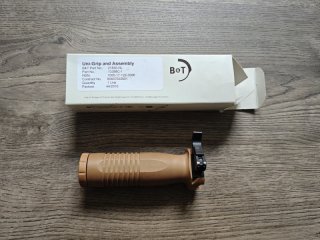 B&T Vertical QD Foregrip, Vordergriff RAL8000, MR308