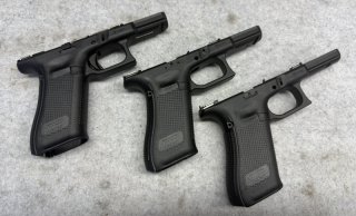 3 Glock Griffstücke 17 Gen. 5 und 45 Gen. 5 Kaliber 9mm Luger