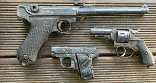 Luger P08 Artillerie/Lang DWM 1916, Gewehr 98 Amberg 1917, Jagd 98er, Nagant-Revolver und DUO 6,35