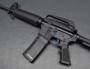 SL-Büchse Bavarian Tactical System BTS-15 M4A1 223Rem mit 223 Wylde Kammer Neuwertig